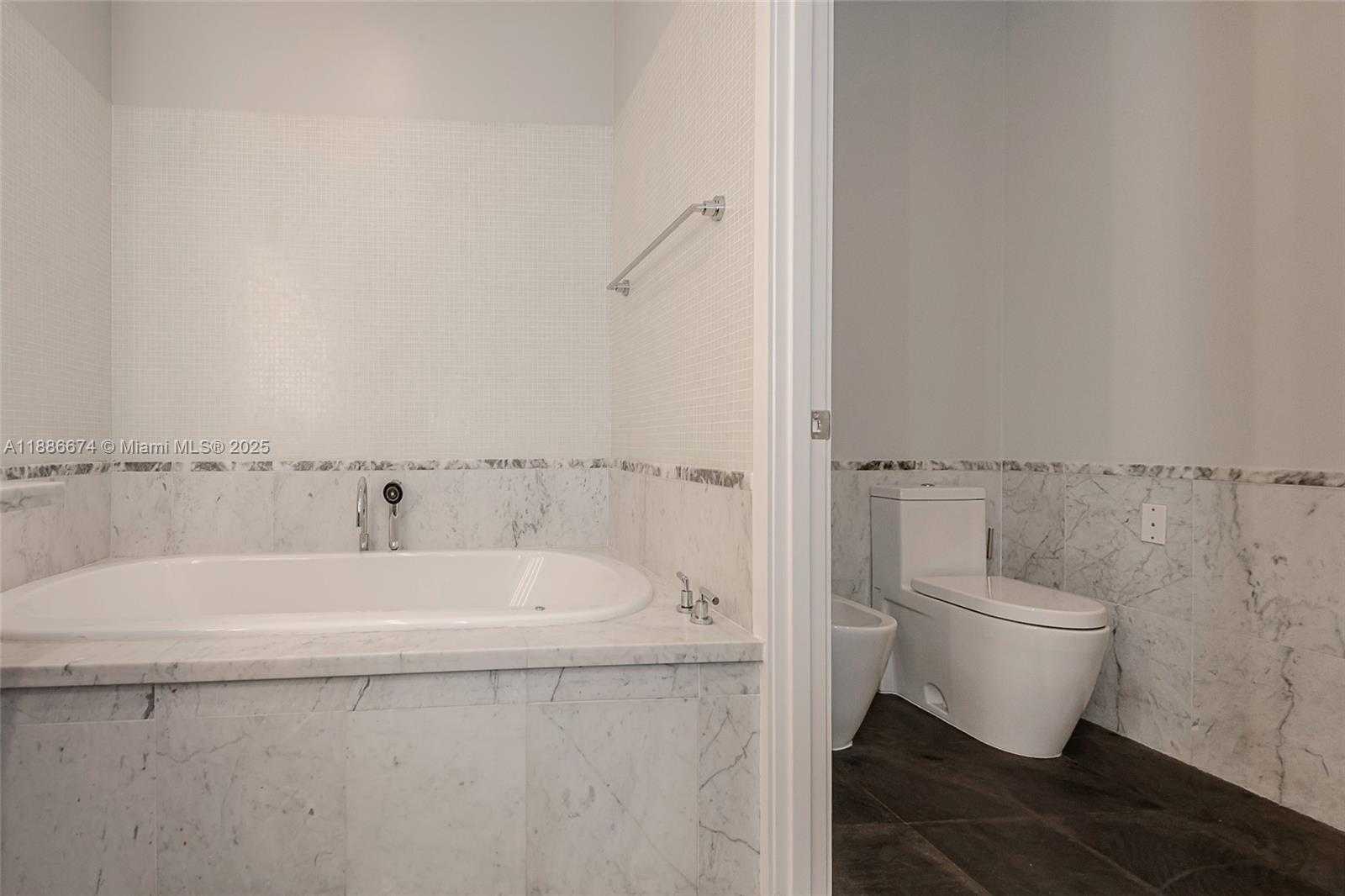 Small Image of 6103 AQUA AVE #605, Miami Beach Number 24