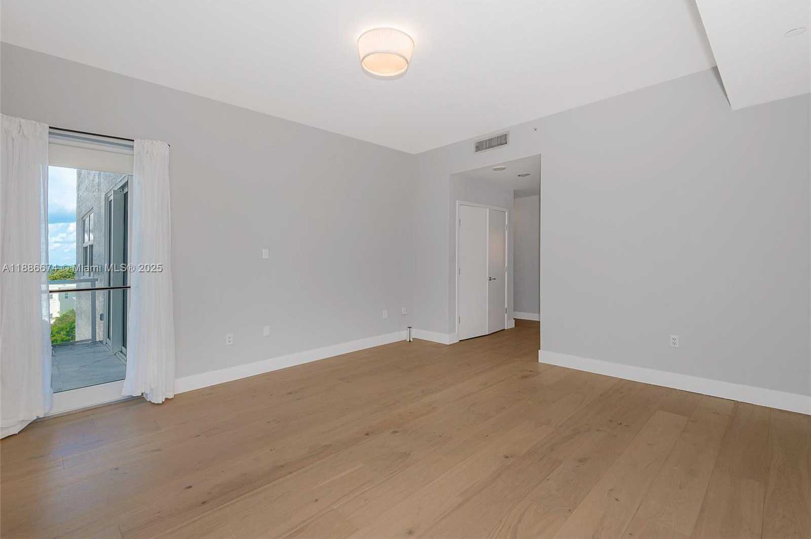 Small Image of 6103 AQUA AVE #605, Miami Beach Number 29