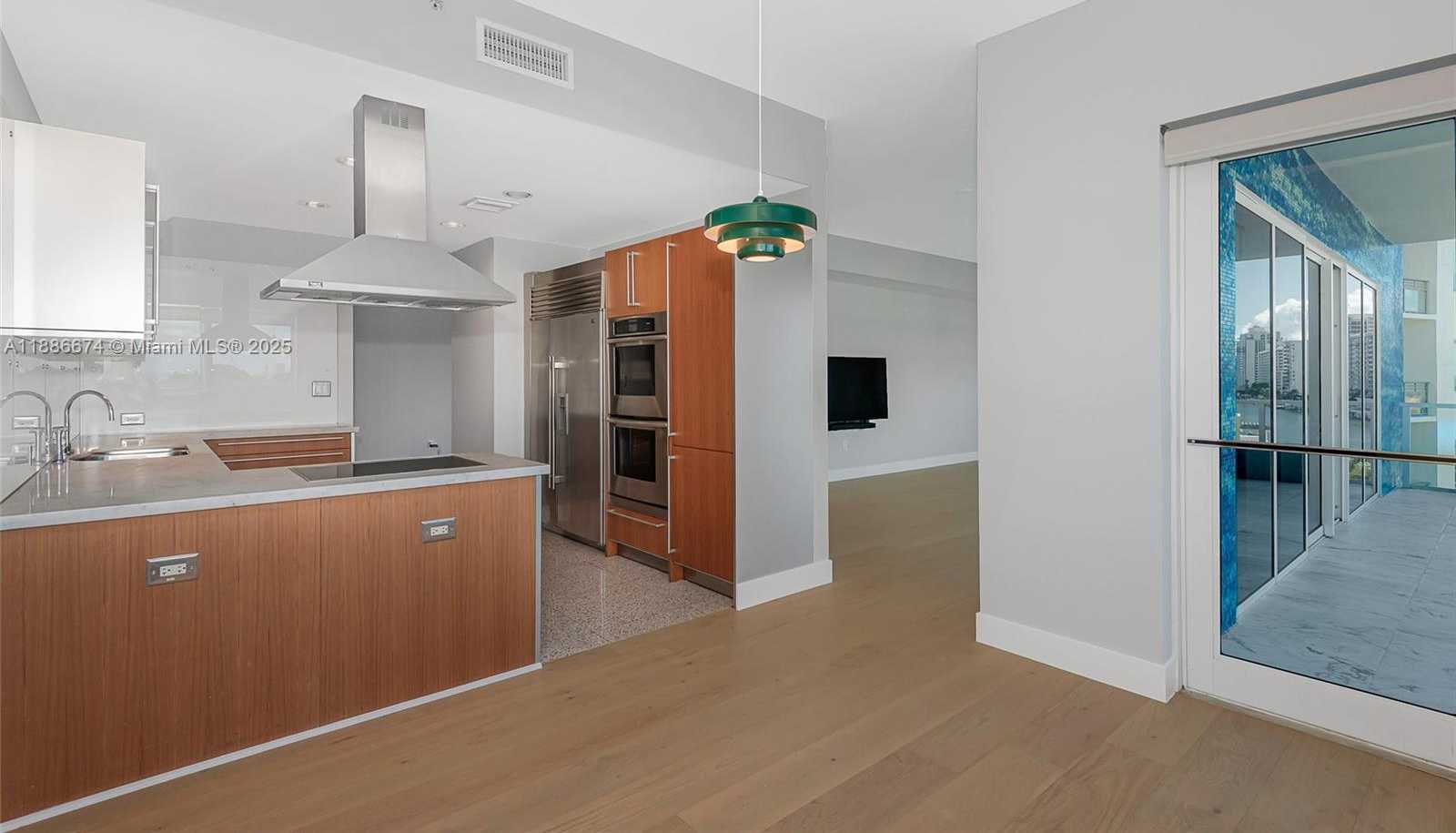 Small Image of 6103 AQUA AVE #605, Miami Beach Number 4