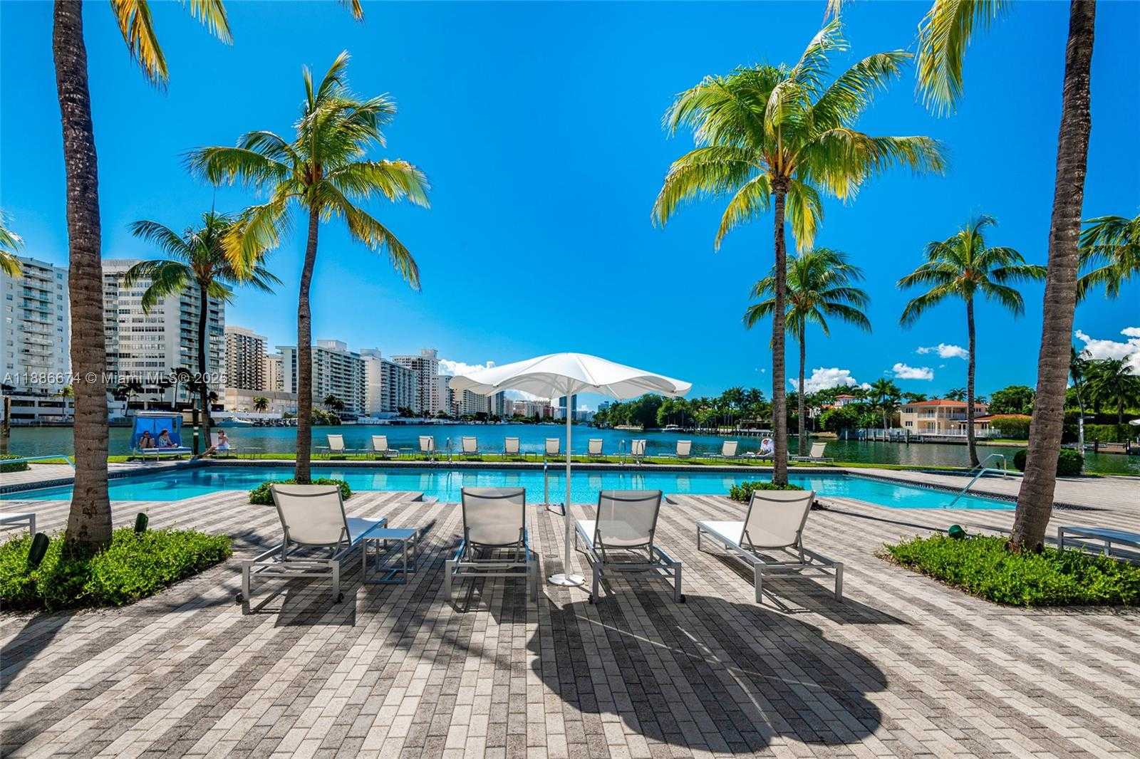 Small Image of 6103 AQUA AVE #605, Miami Beach Number 9