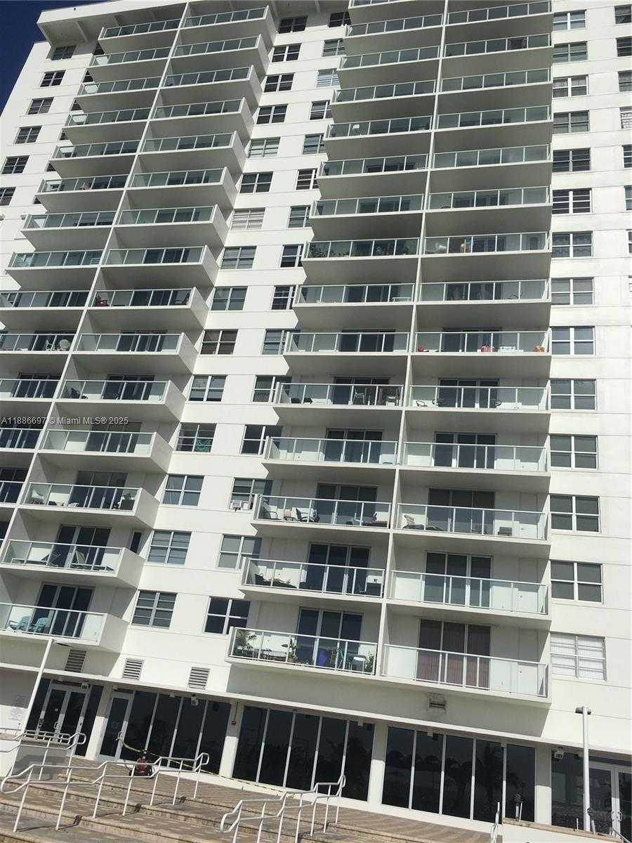 Small Image of 5701 COLLINS AVE #PH09, Miami Beach Number 12