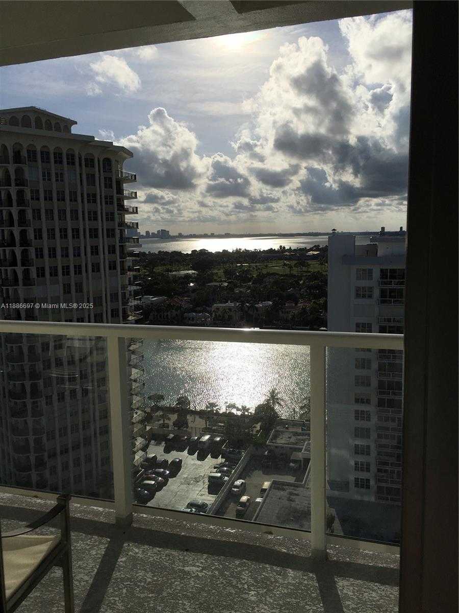 Small Image of 5701 COLLINS AVE #PH09, Miami Beach Number 30