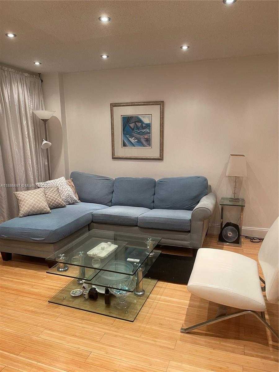 Small Image of 5701 COLLINS AVE #PH09, Miami Beach Number 40