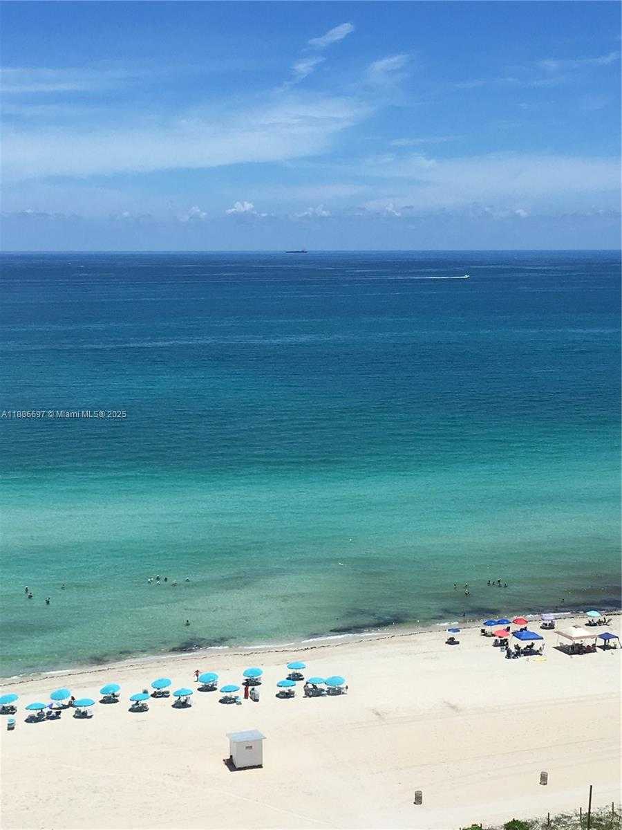 Small Image of 5701 COLLINS AVE #PH09, Miami Beach Number 8