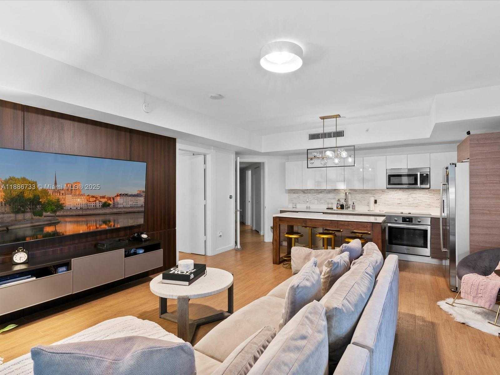 Small Image of 1010 SOUTH WEST 2ND AVE #1908, Miami Number 4