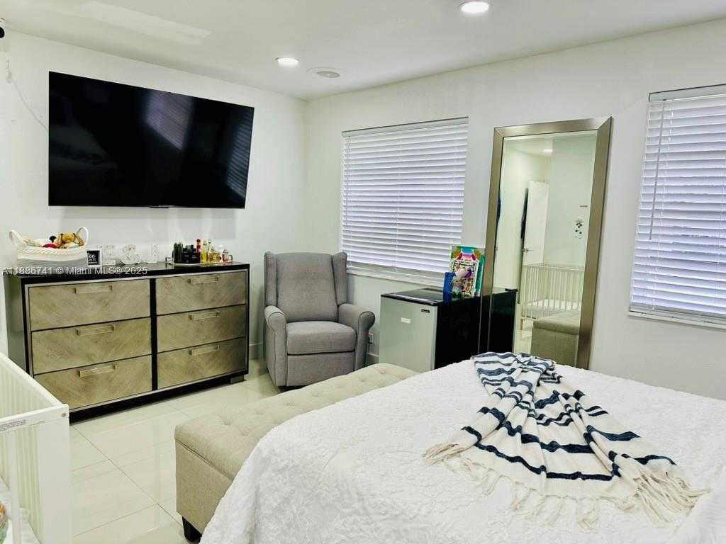 Small Image of 8410 SOUTH WEST 201ST ST, Cutler Bay Number 17