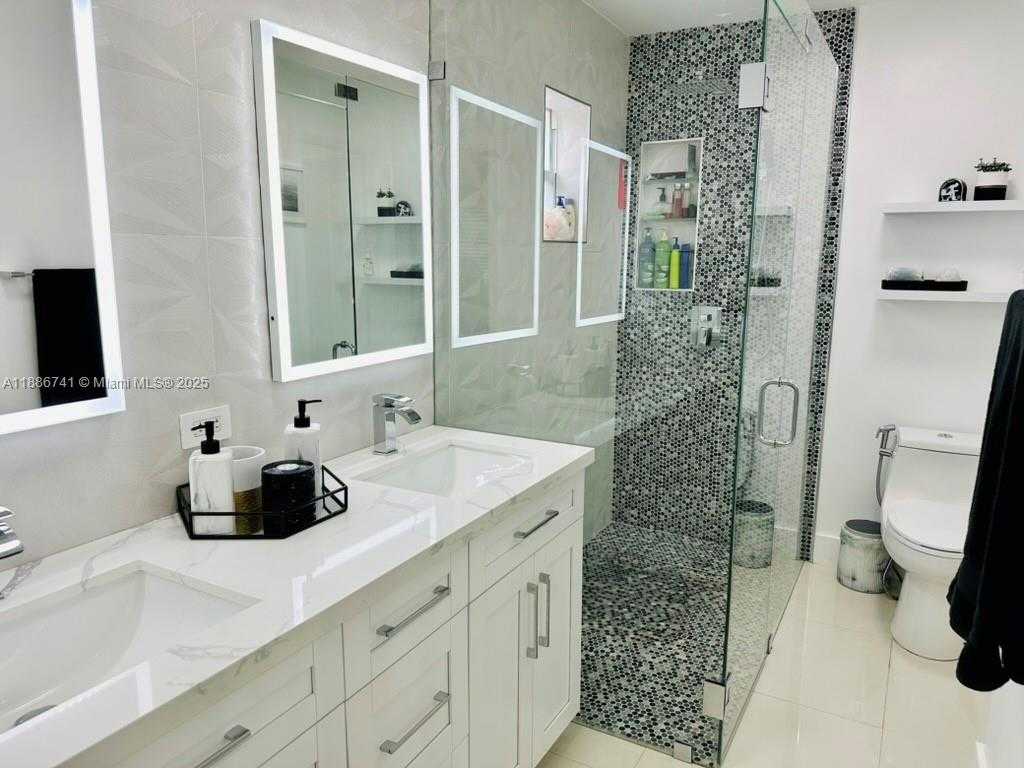 Small Image of 8410 SOUTH WEST 201ST ST, Cutler Bay Number 20