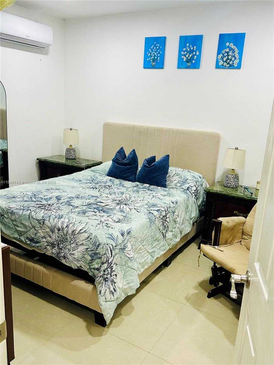 Small Image of 8410 SOUTH WEST 201ST ST, Cutler Bay Number 27