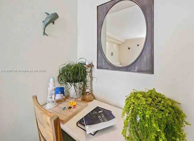 Small Image of 3901 SOUTH OCEAN DR #14L, Hollywood Number 14