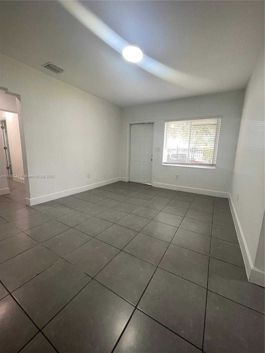 Small Image of 5175 NORTH WEST 3RD AVE, Miami Number 19