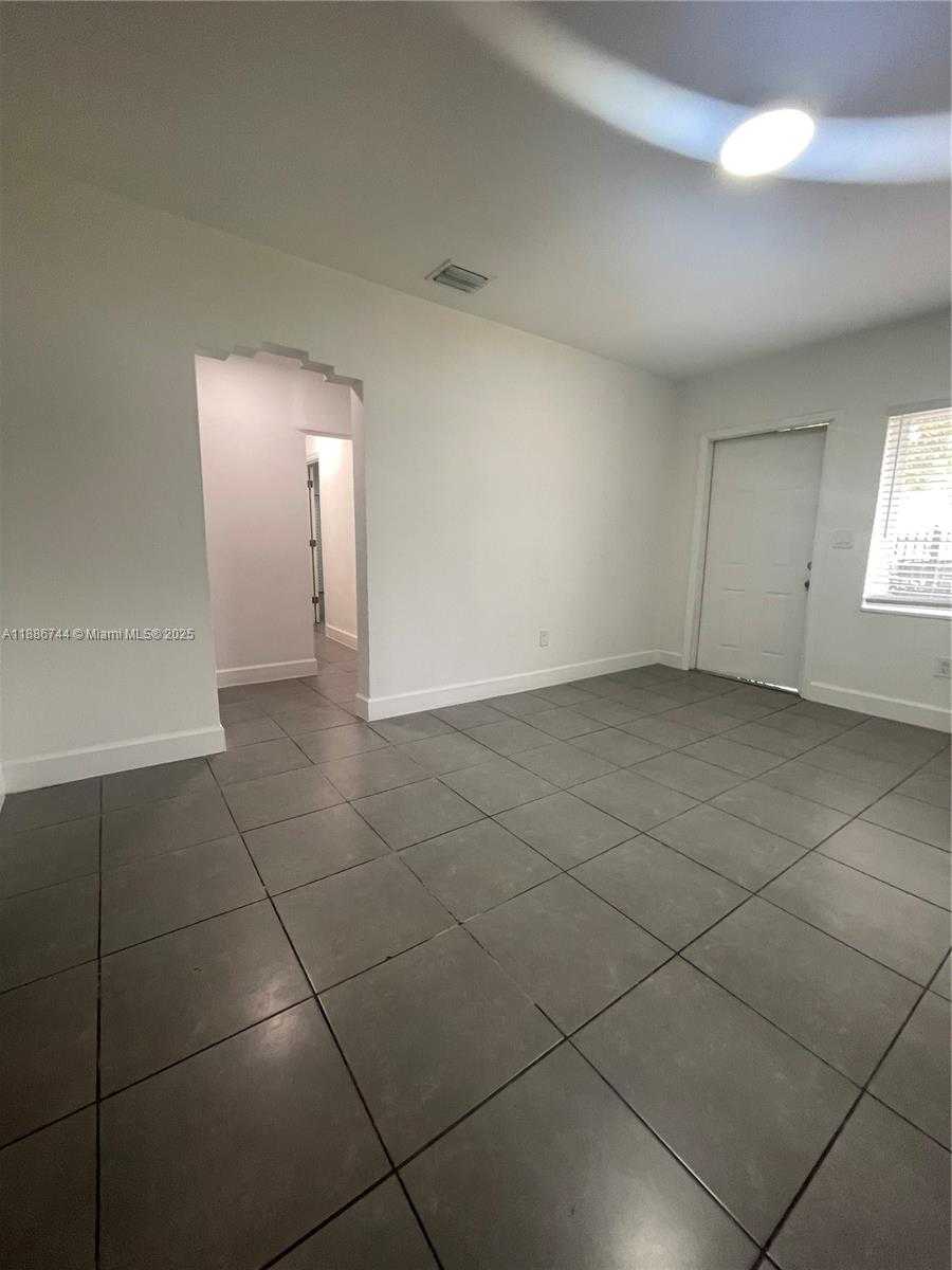 Small Image of 5175 NORTH WEST 3RD AVE, Miami Number 20