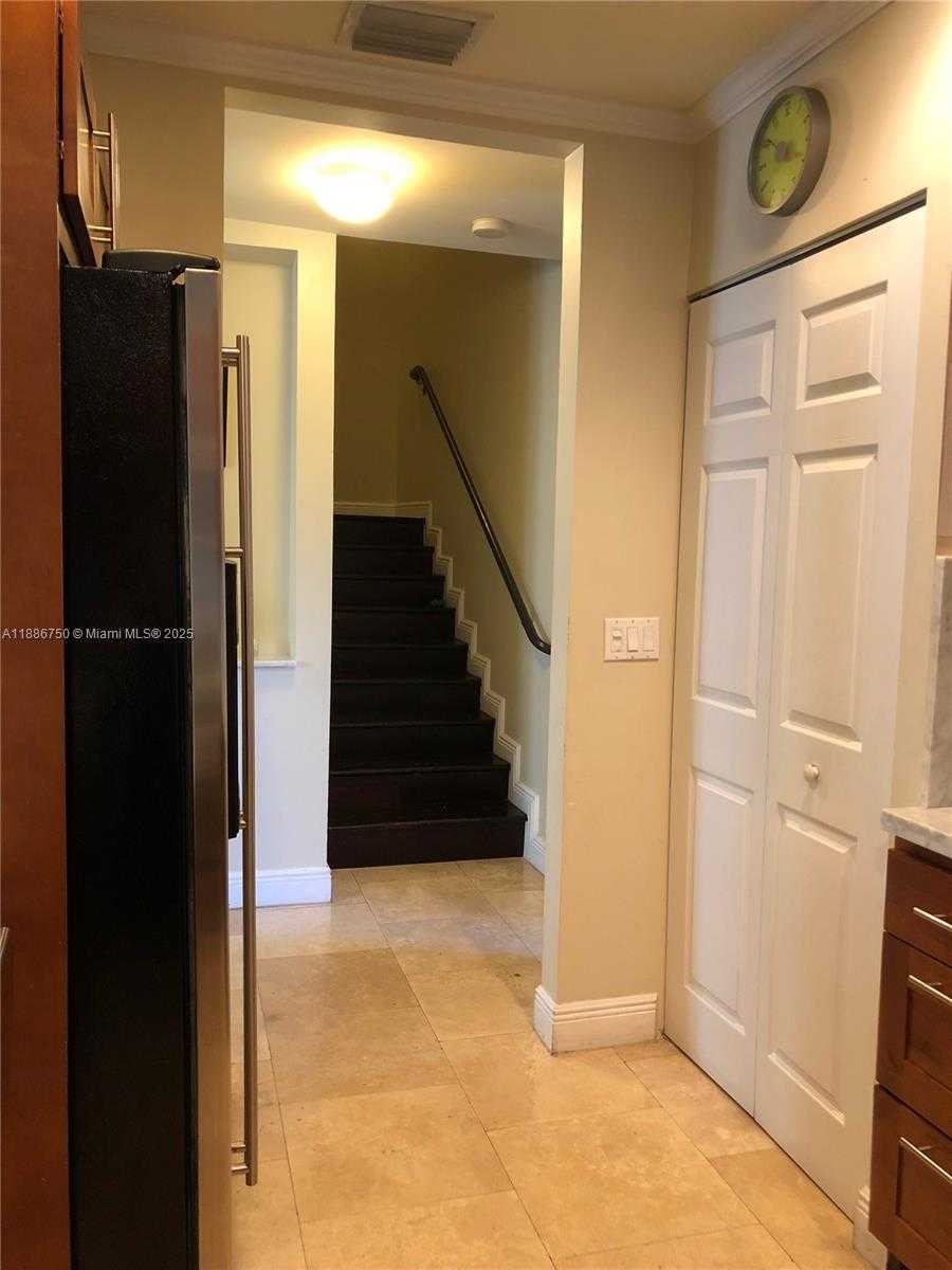 Small Image of 404 ZAMORA AVE #A, Coral Gables Number 12