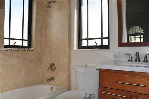 Small Image of 404 ZAMORA AVE #A, Coral Gables Number 22