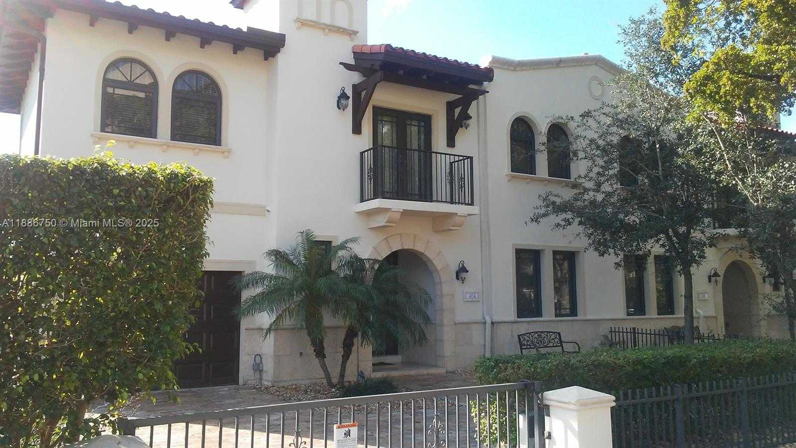 Small Image of 404 ZAMORA AVE #A, Coral Gables Number 3