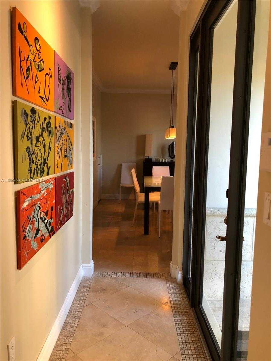 Small Image of 404 ZAMORA AVE #A, Coral Gables Number 4
