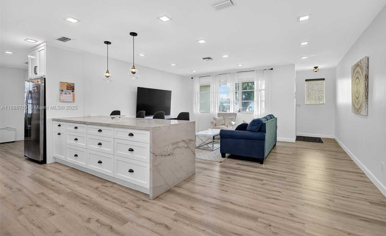 Small Image of 1820 NORTH 56TH AVE, Hollywood Number 11