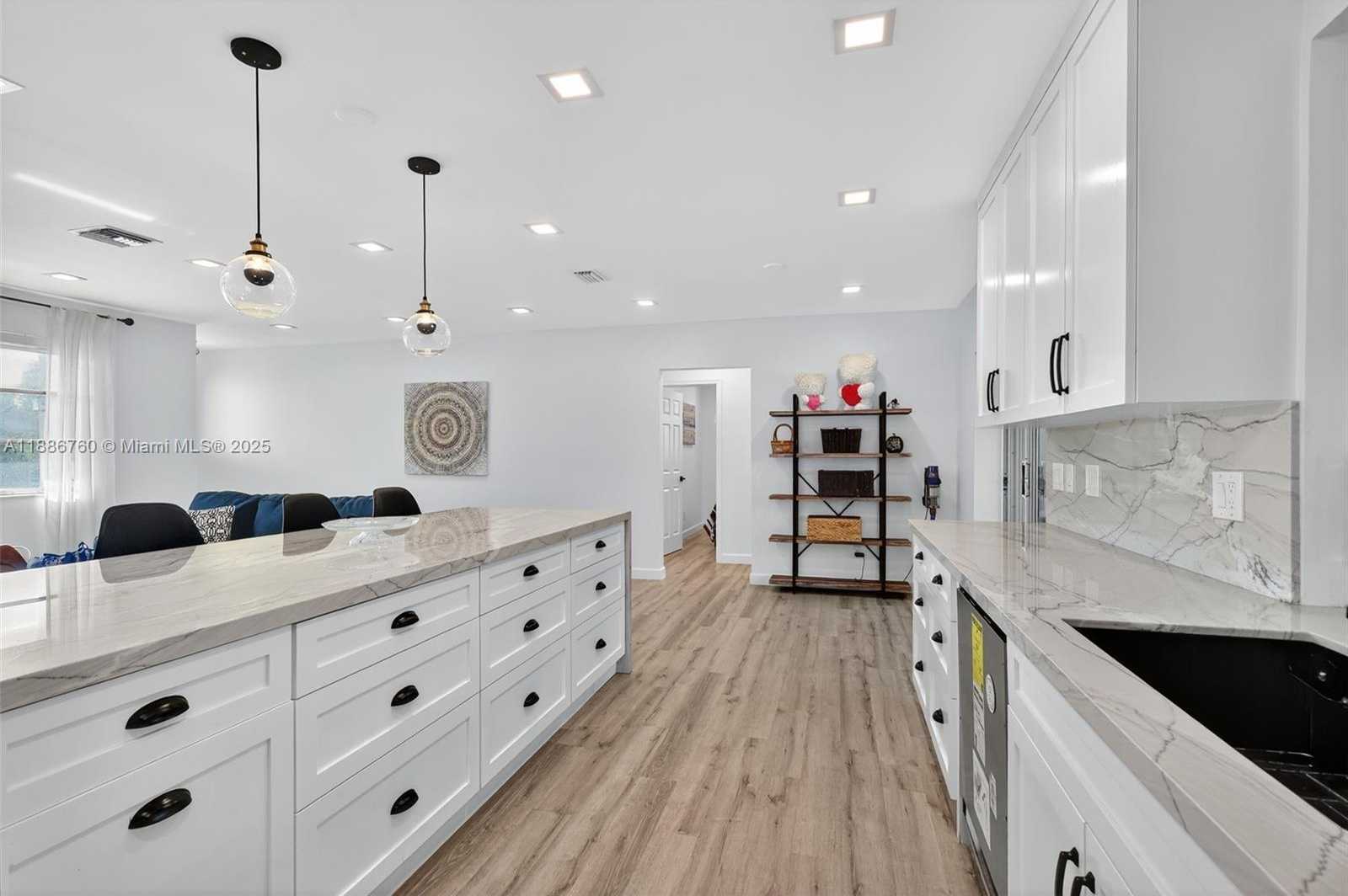 Small Image of 1820 NORTH 56TH AVE, Hollywood Number 16