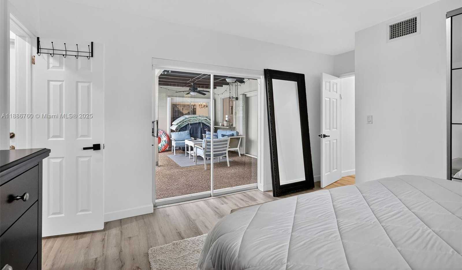 Small Image of 1820 NORTH 56TH AVE, Hollywood Number 25