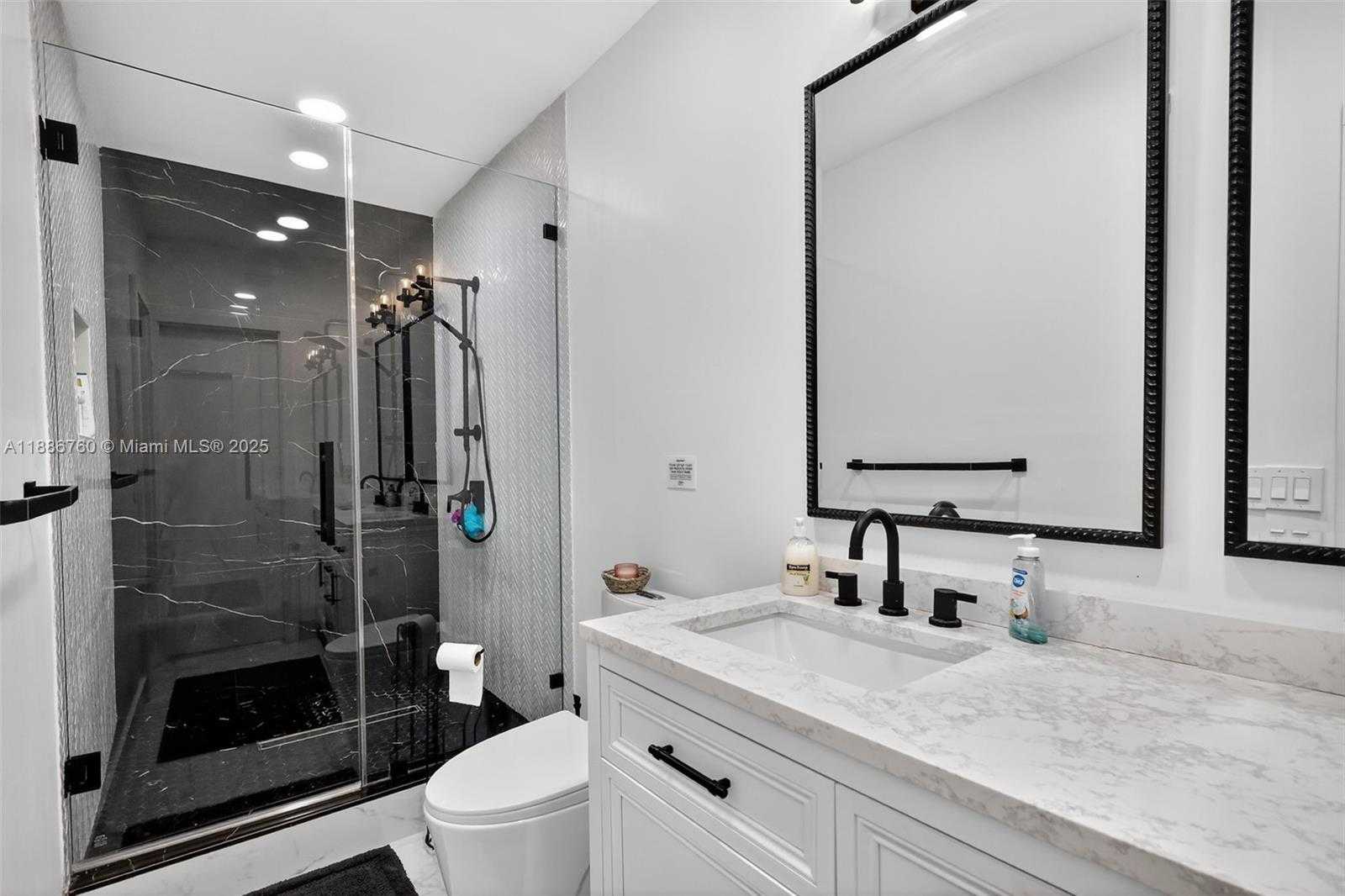 Small Image of 1820 NORTH 56TH AVE, Hollywood Number 28