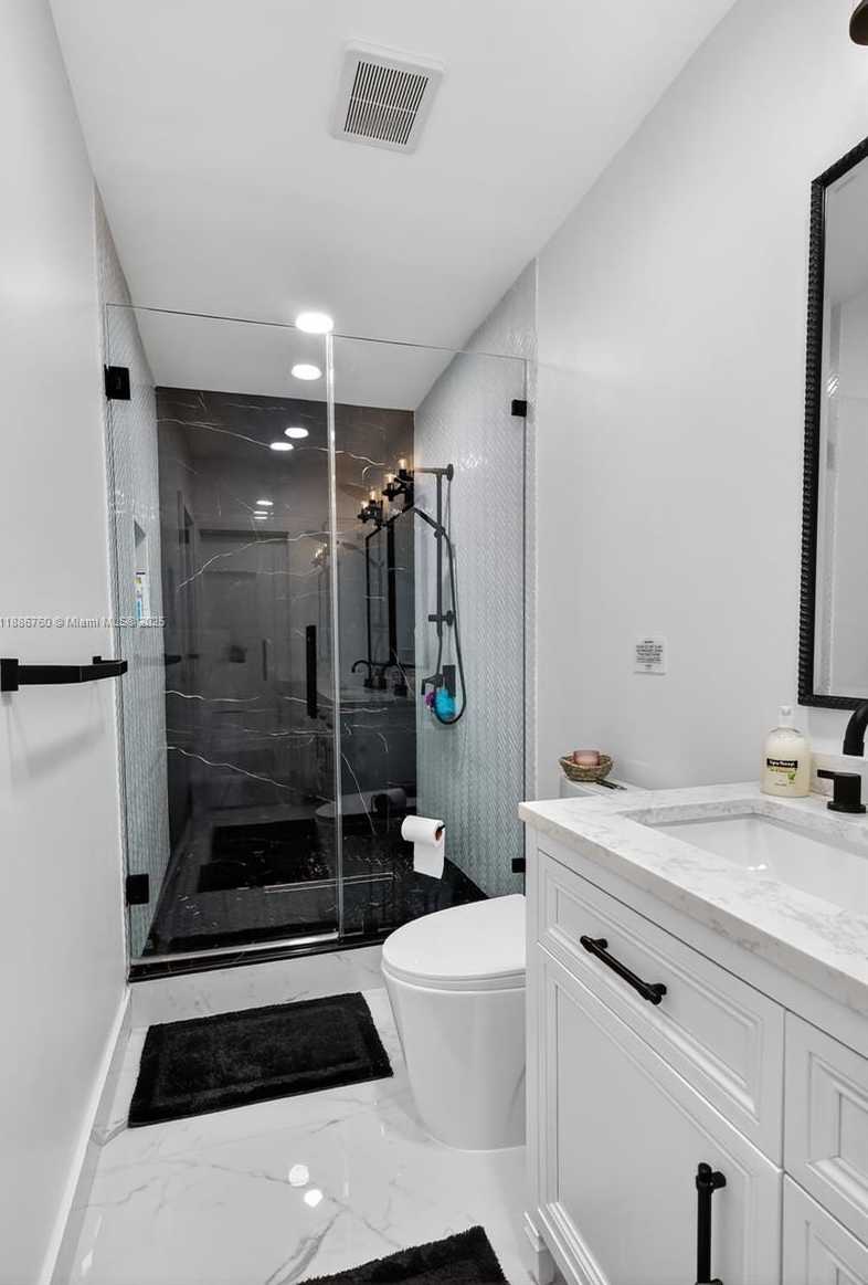 Small Image of 1820 NORTH 56TH AVE, Hollywood Number 29