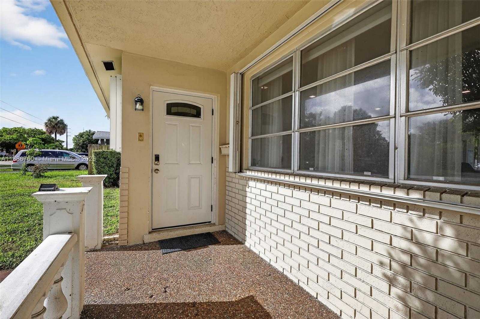 Small Image of 1820 NORTH 56TH AVE, Hollywood Number 5