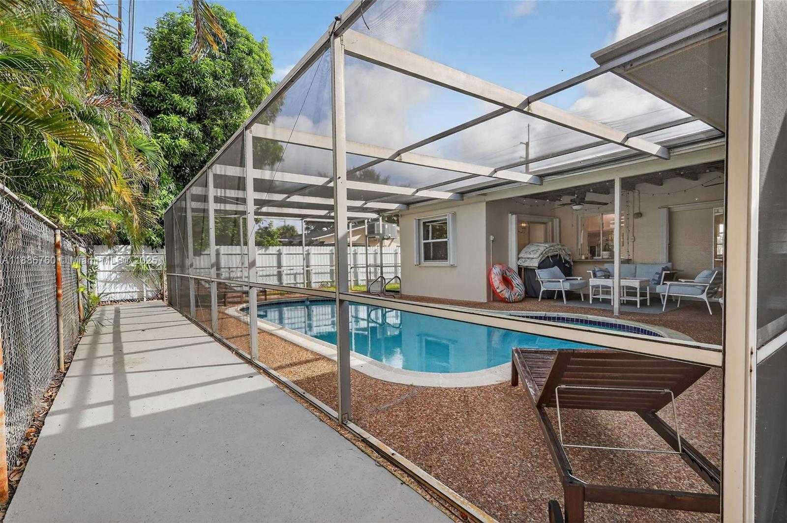Small Image of 1820 NORTH 56TH AVE, Hollywood Number 51