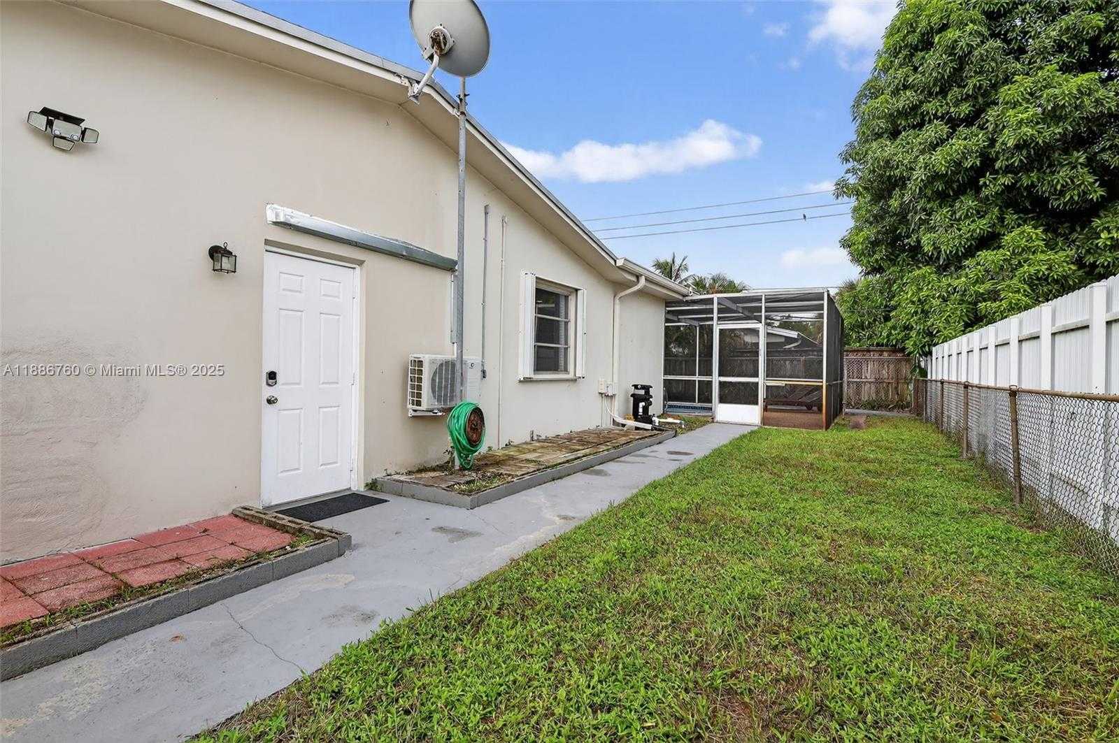 Small Image of 1820 NORTH 56TH AVE, Hollywood Number 59