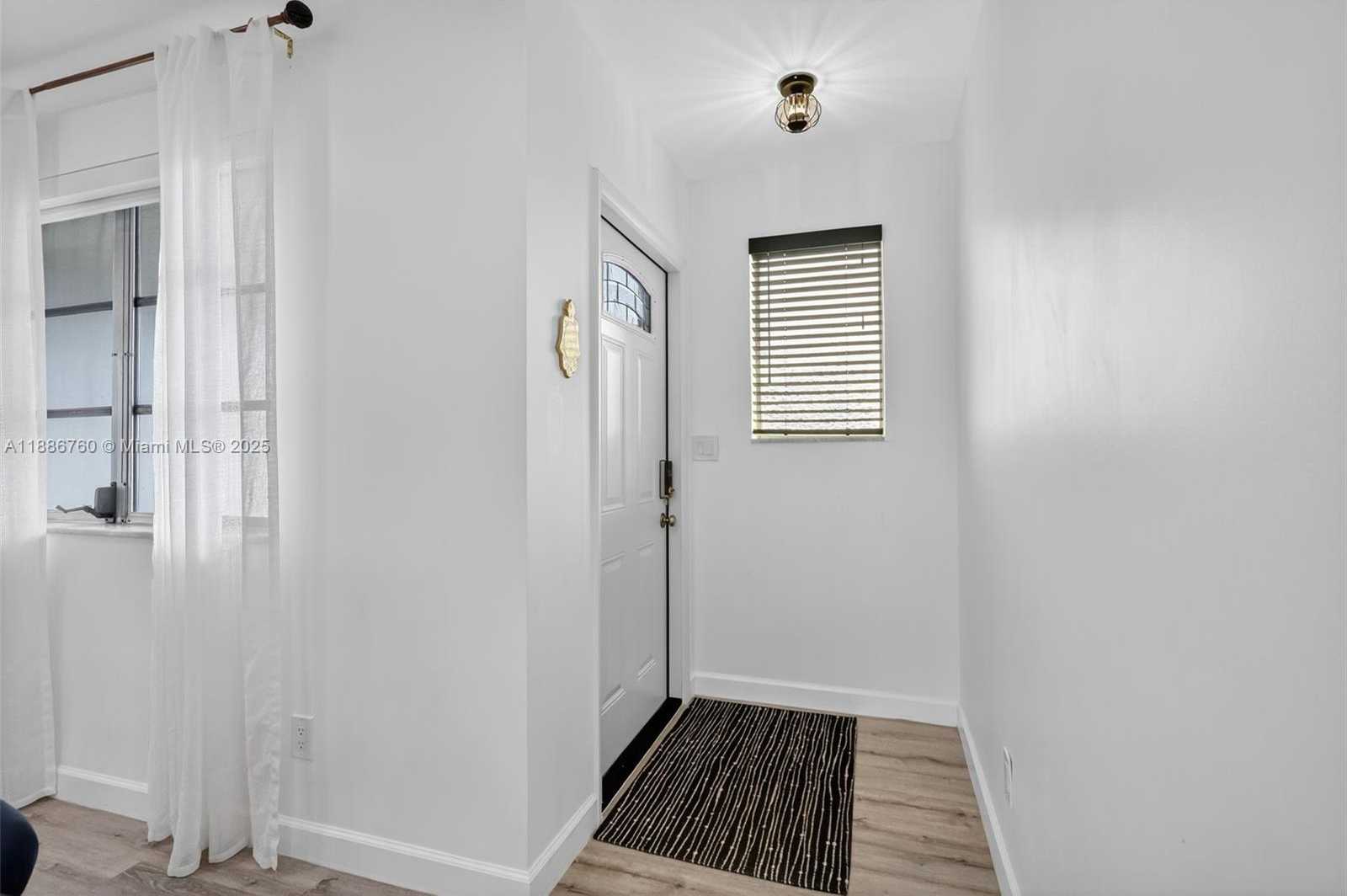 Small Image of 1820 NORTH 56TH AVE, Hollywood Number 6