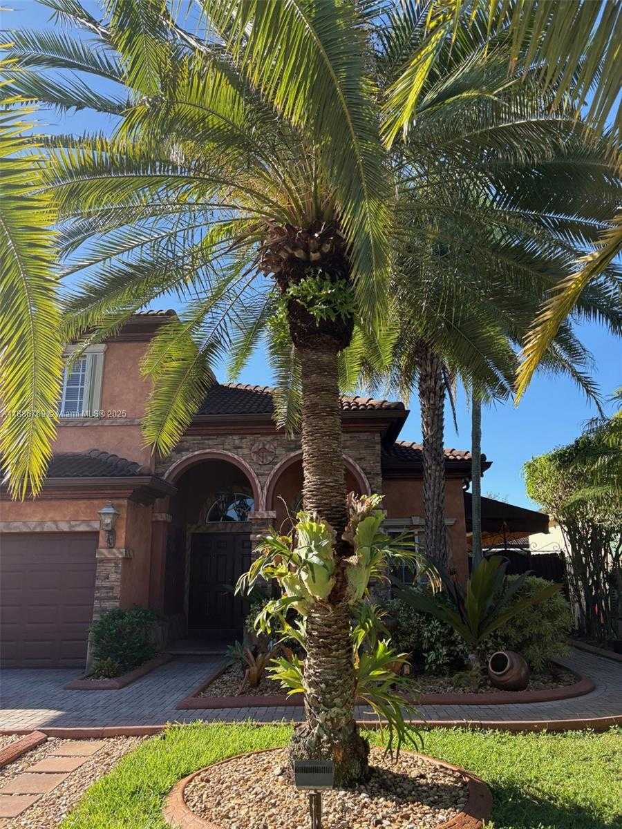 Small Image of 16526 SOUTH WEST 51ST TER, Miami Number 4