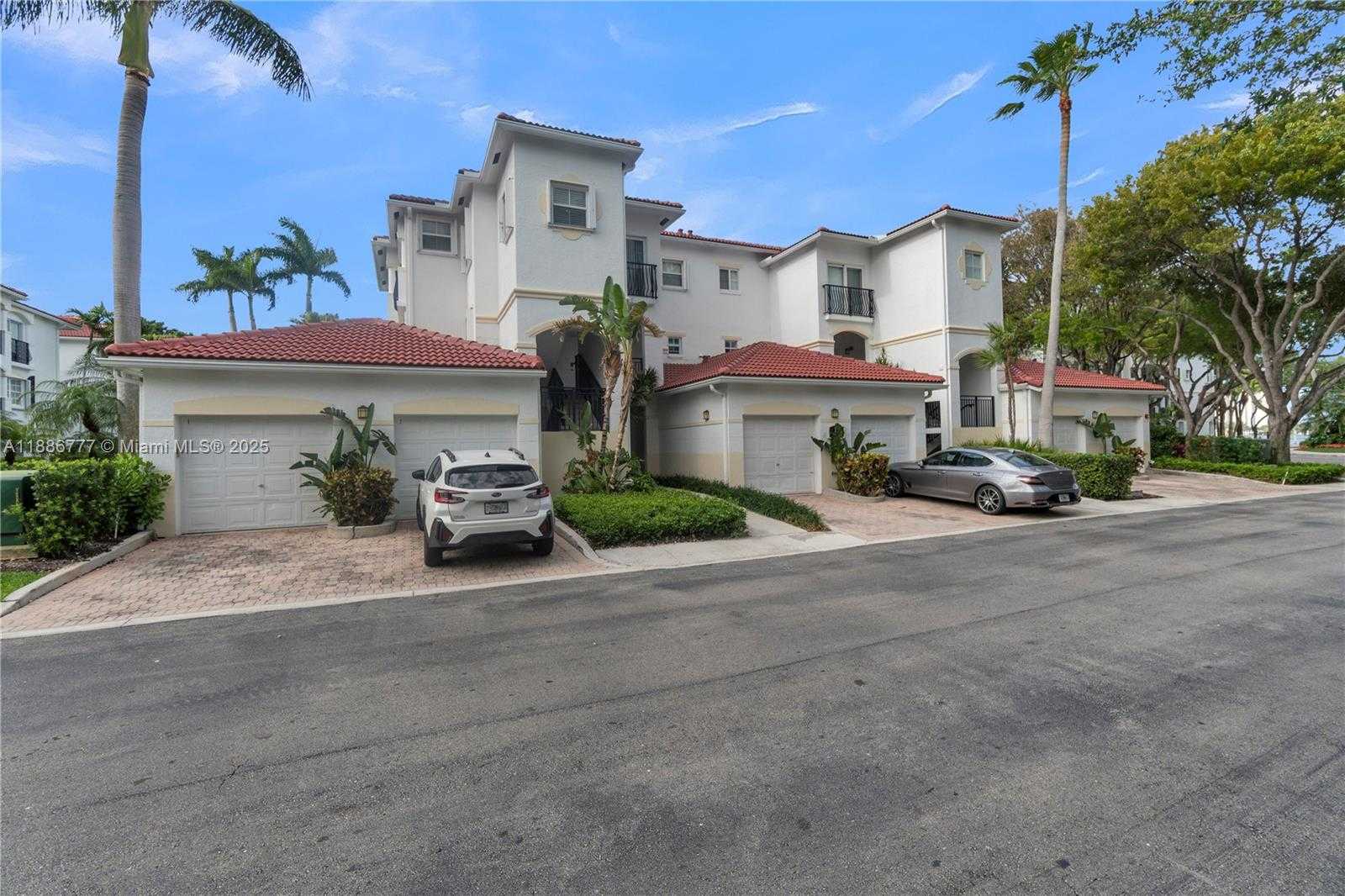 Small Image of 3235 NORTH EAST 184TH ST #11103, Aventura Number 31