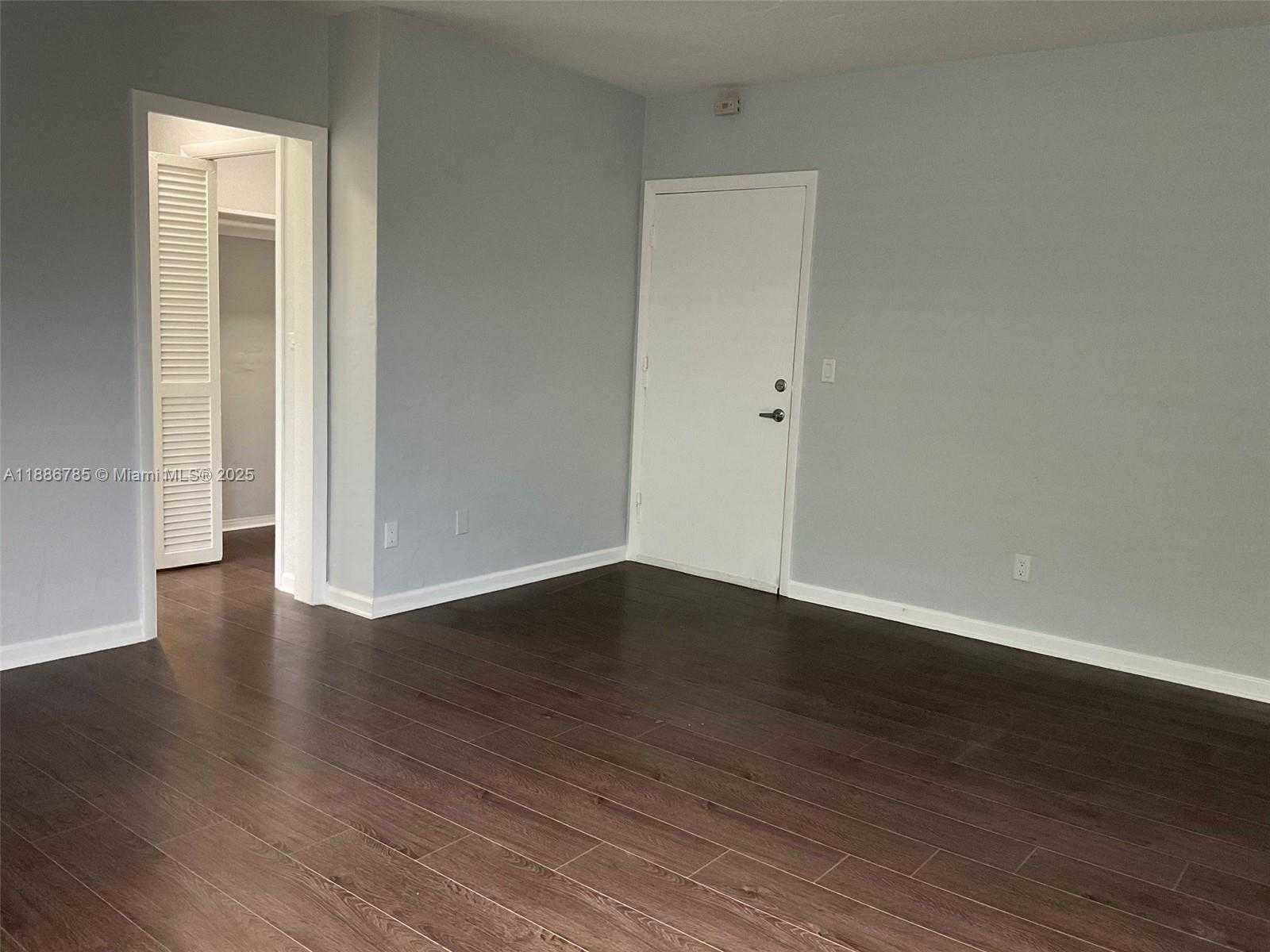 Small Image of 1346 ALTON RD #B7, Miami Beach Number 10