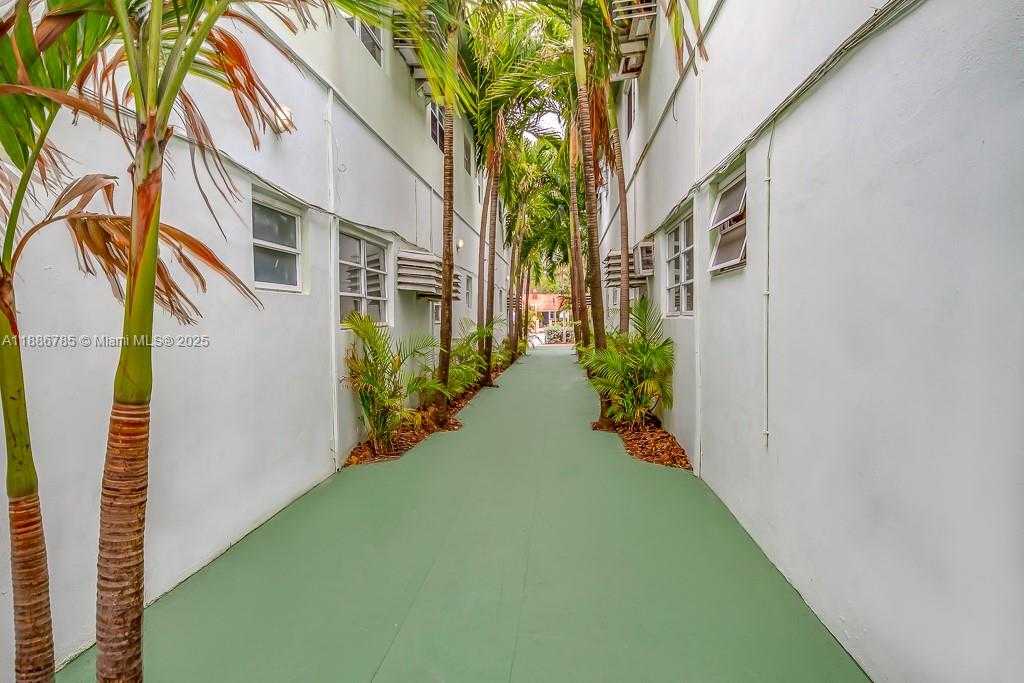 Small Image of 1346 ALTON RD #B7, Miami Beach Number 5