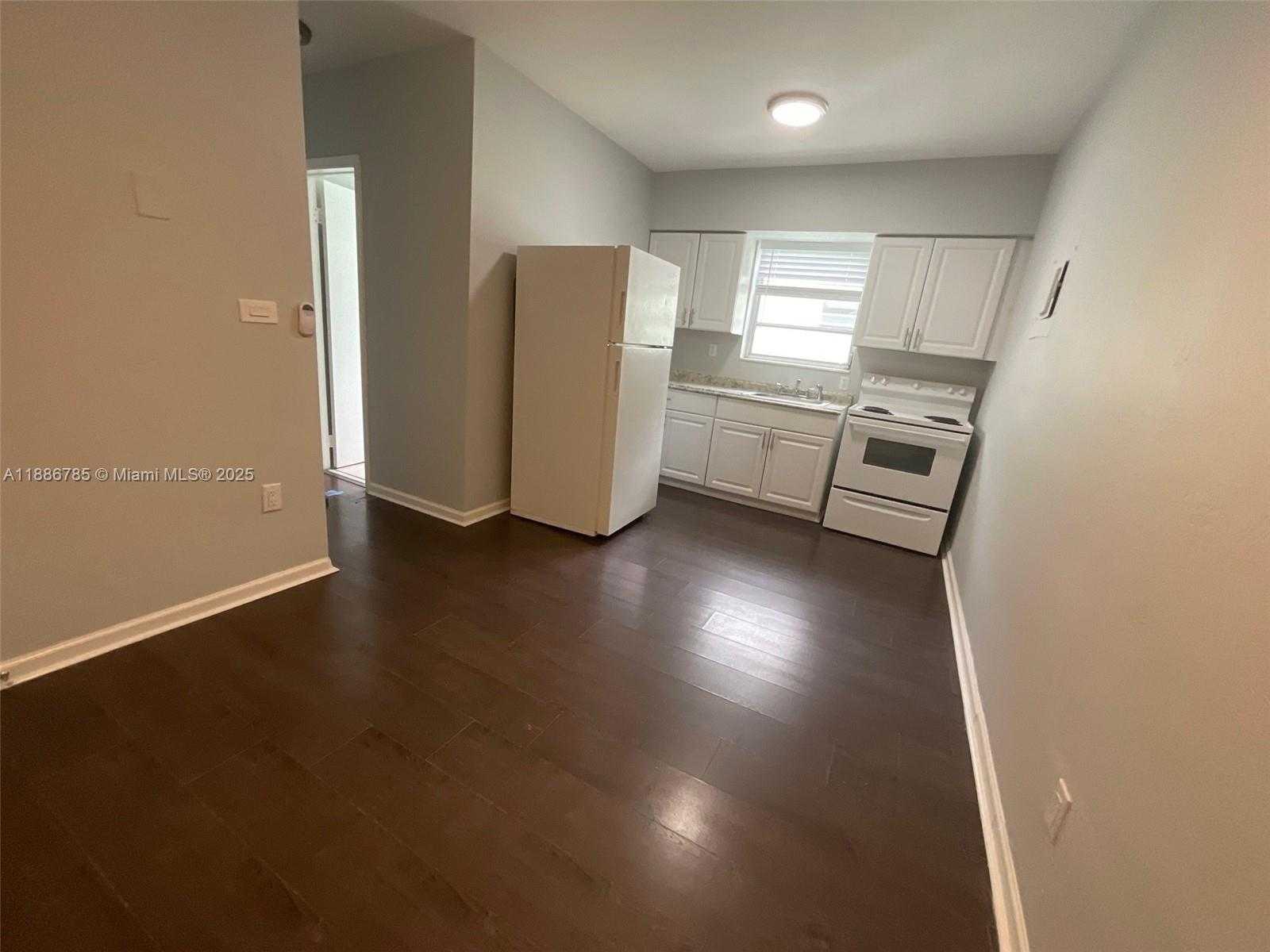 Small Image of 1346 ALTON RD #B7, Miami Beach Number 7