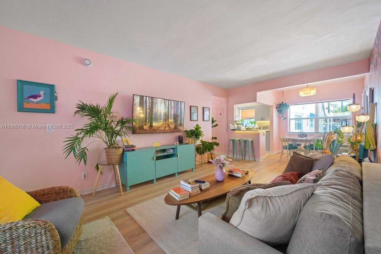 Small Image of 315 VAN BUREN ST #104B, Hollywood Number 1