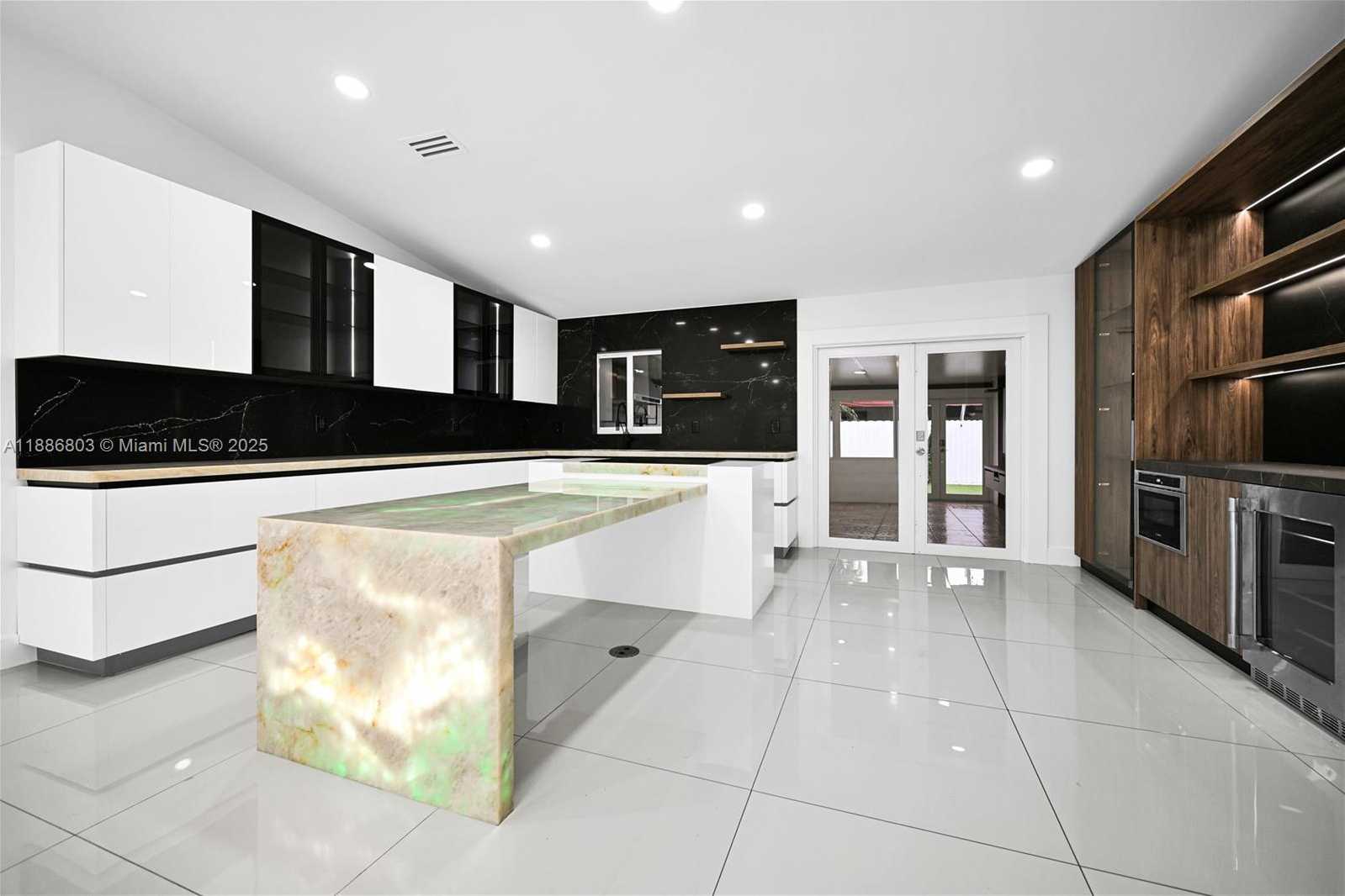 Small Image of 13284 SOUTH WEST 39TH STREET, Miami Number 10