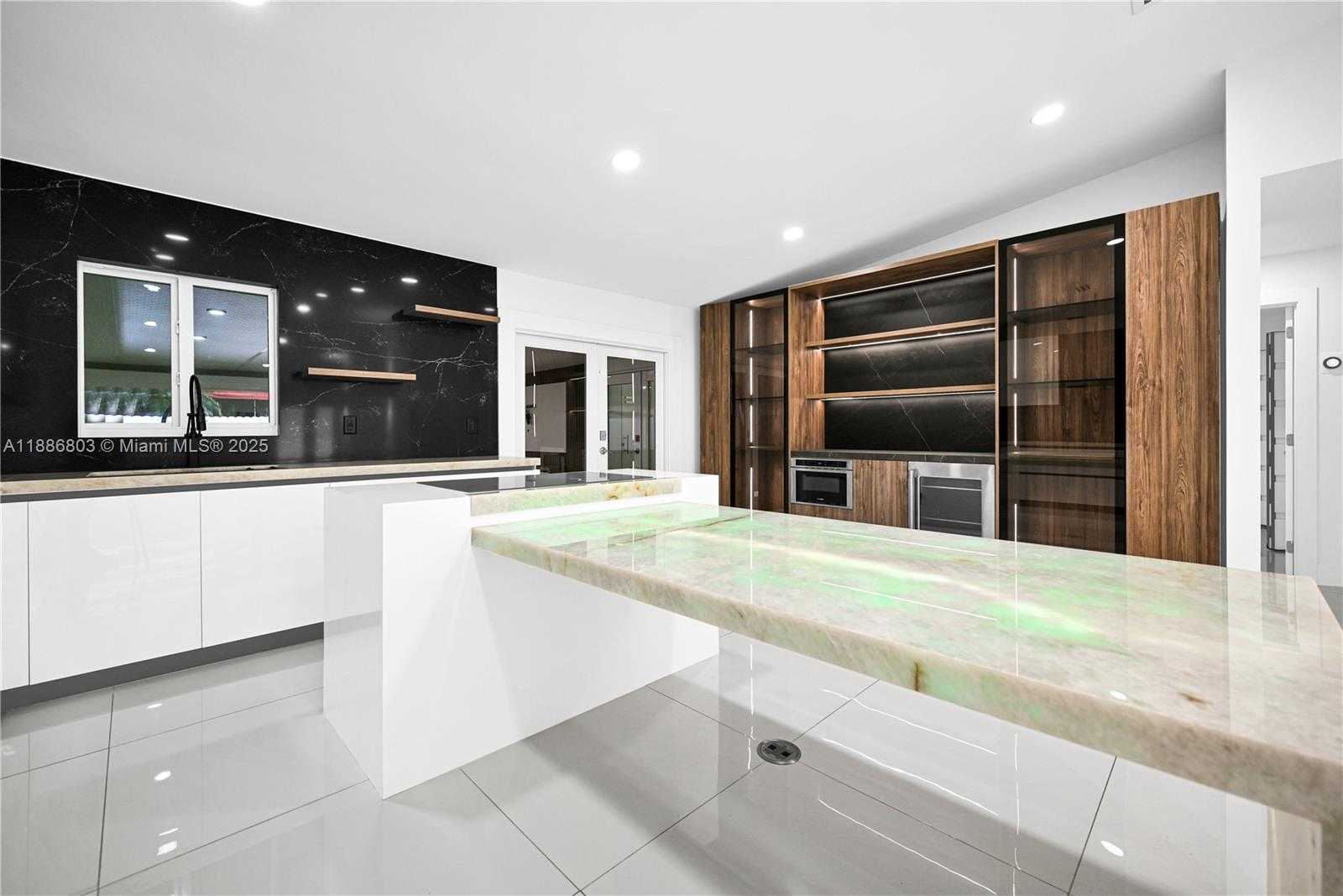 Small Image of 13284 SOUTH WEST 39TH STREET, Miami Number 11