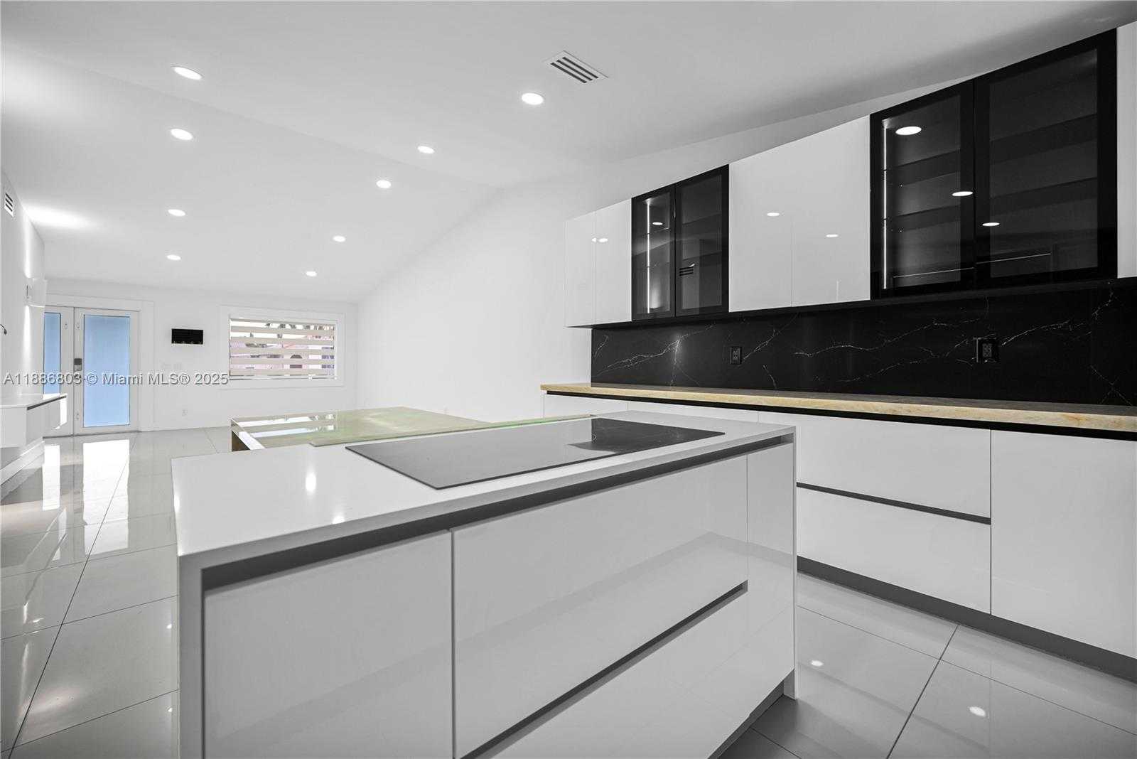 Small Image of 13284 SOUTH WEST 39TH STREET, Miami Number 14