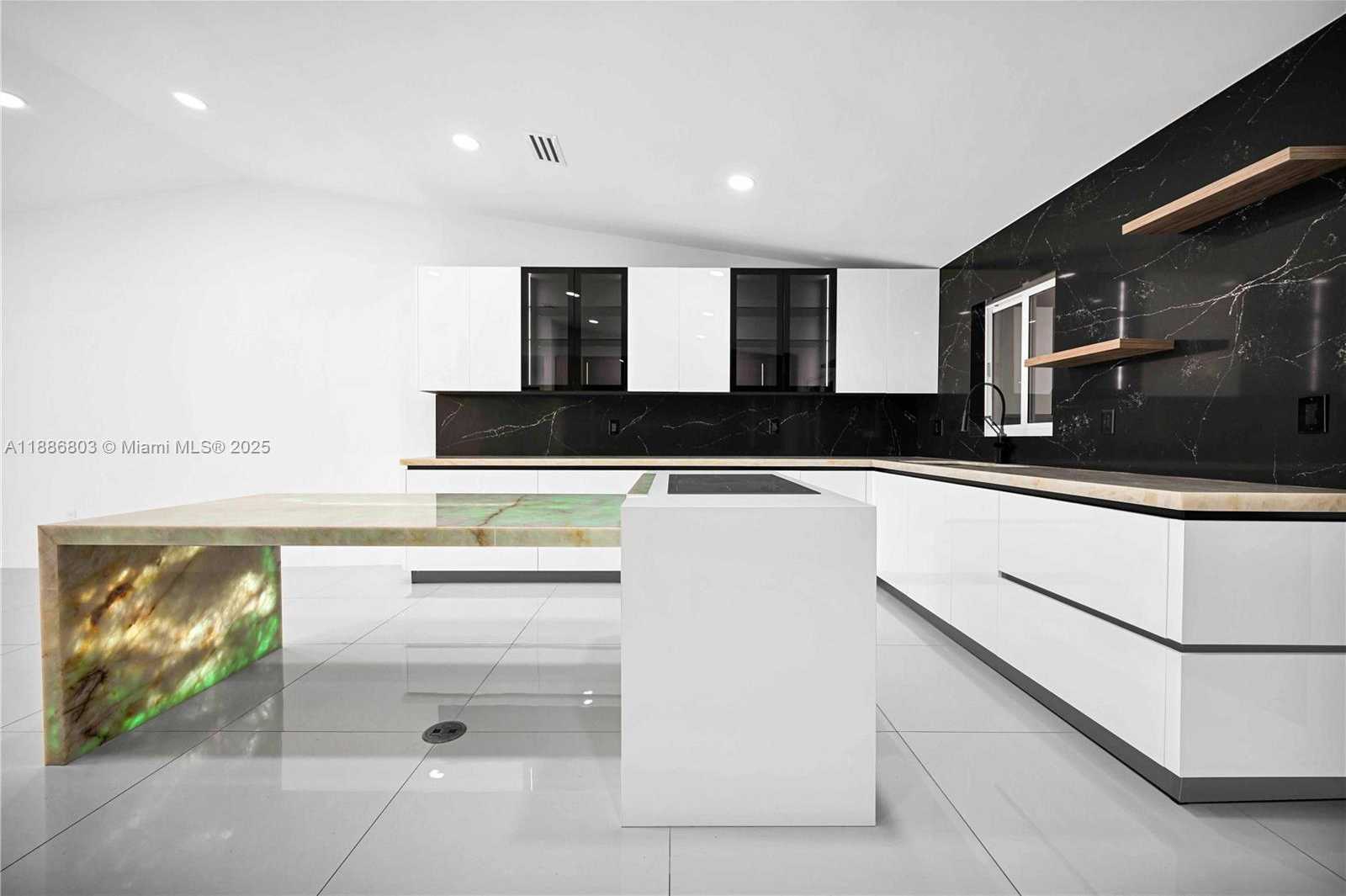 Small Image of 13284 SOUTH WEST 39TH STREET, Miami Number 16