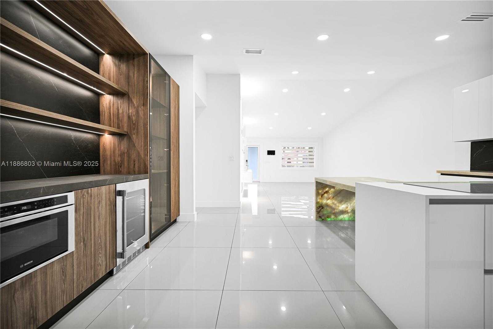 Small Image of 13284 SOUTH WEST 39TH STREET, Miami Number 20