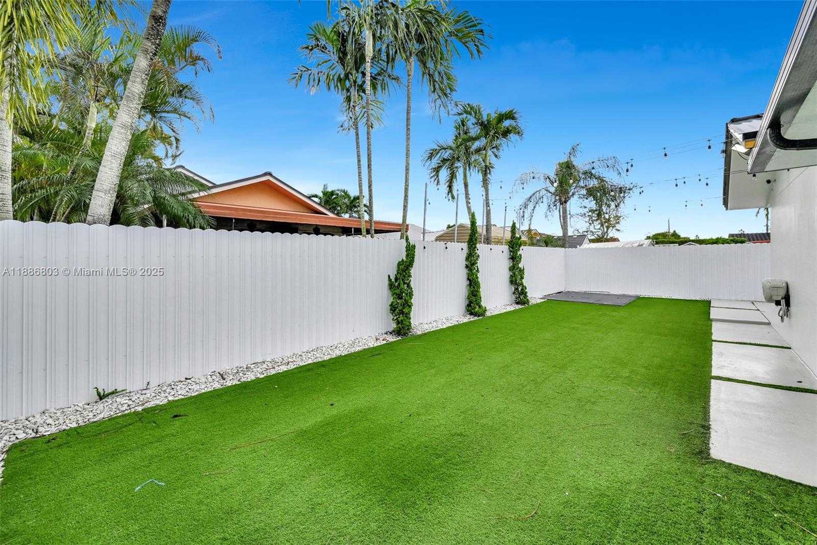 Small Image of 13284 SOUTH WEST 39TH STREET, Miami Number 52