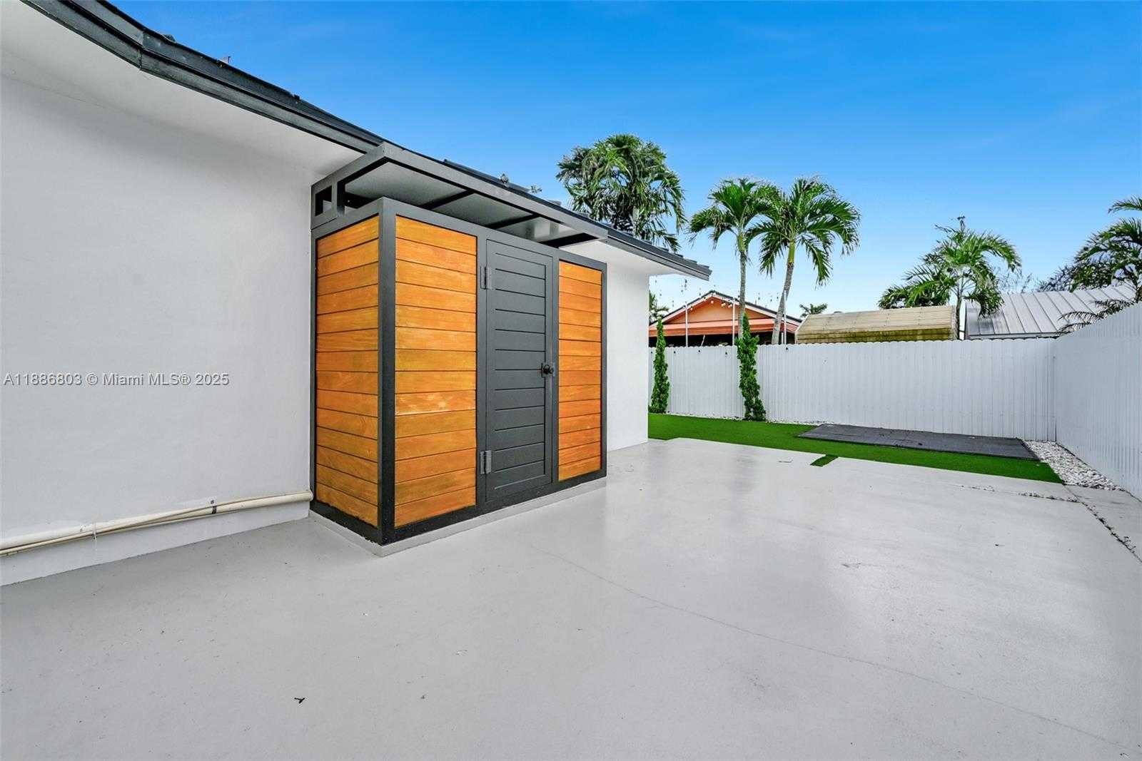 Small Image of 13284 SOUTH WEST 39TH STREET, Miami Number 56