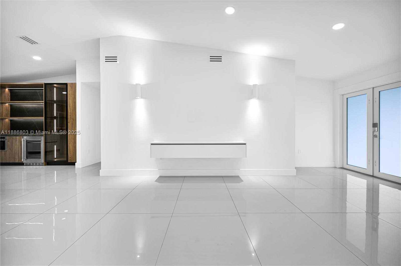 Small Image of 13284 SOUTH WEST 39TH STREET, Miami Number 7