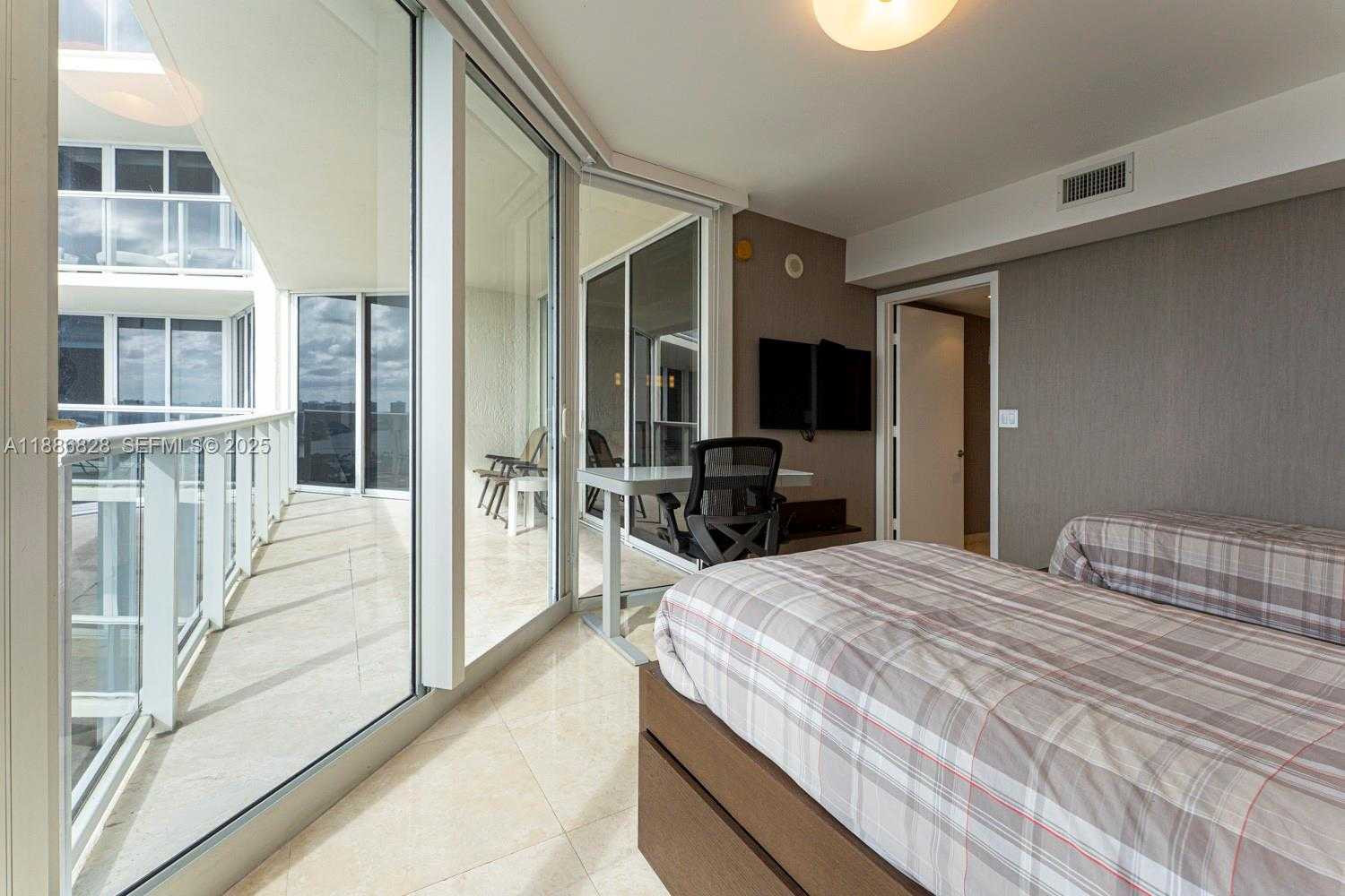 Small Image of 19333 COLLINS AVE #2607, Sunny Isles Beach Number 27