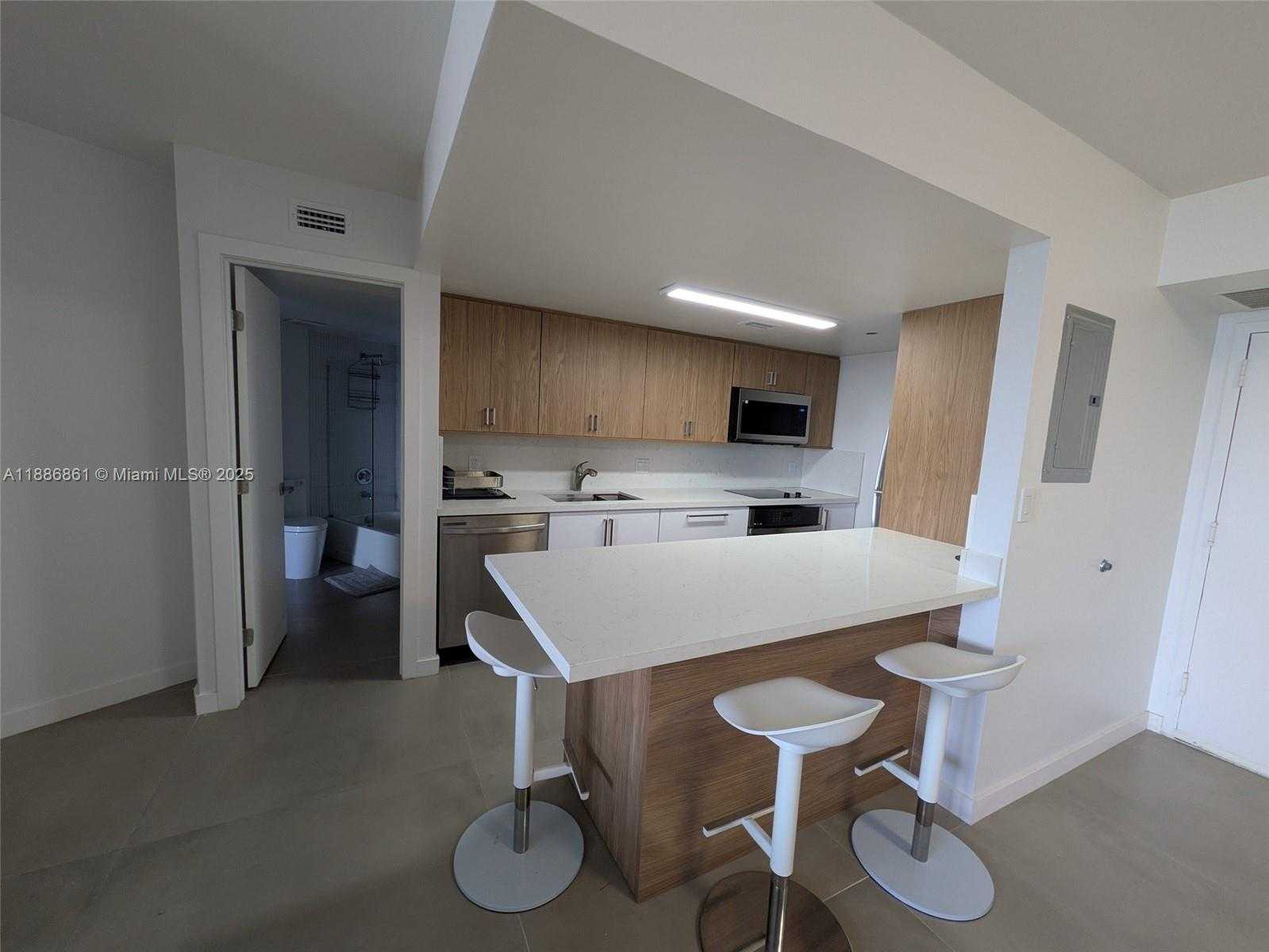 Small Image of 3300 NORTH EAST 192ND ST #PH03, Aventura Number 6