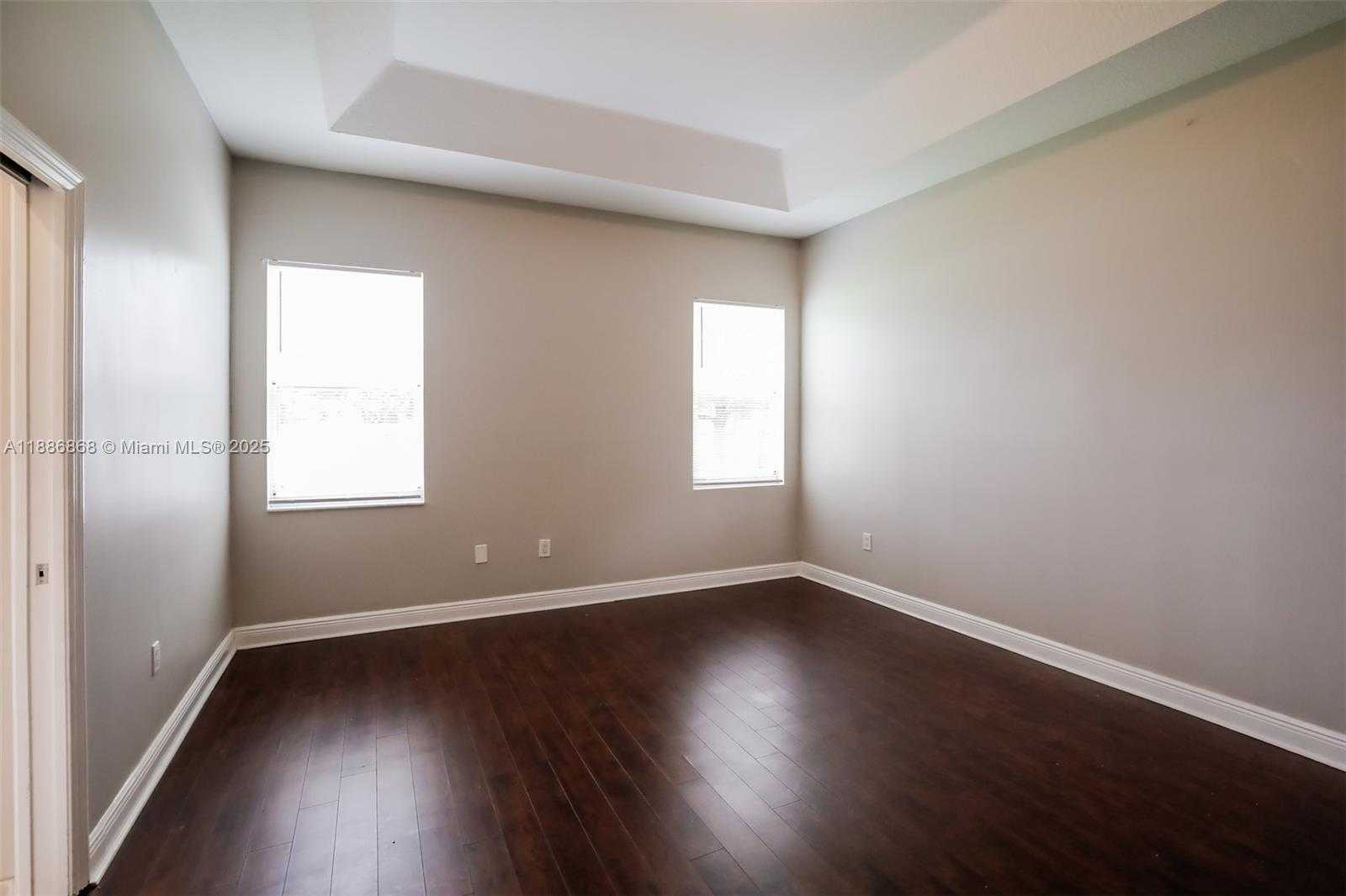 Small Image of 16498 SOUTH WEST 288 LN, Homestead Number 10