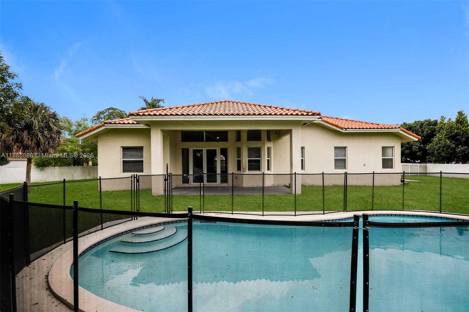 Small Image of 16498 SOUTH WEST 288 LN, Homestead Number 15