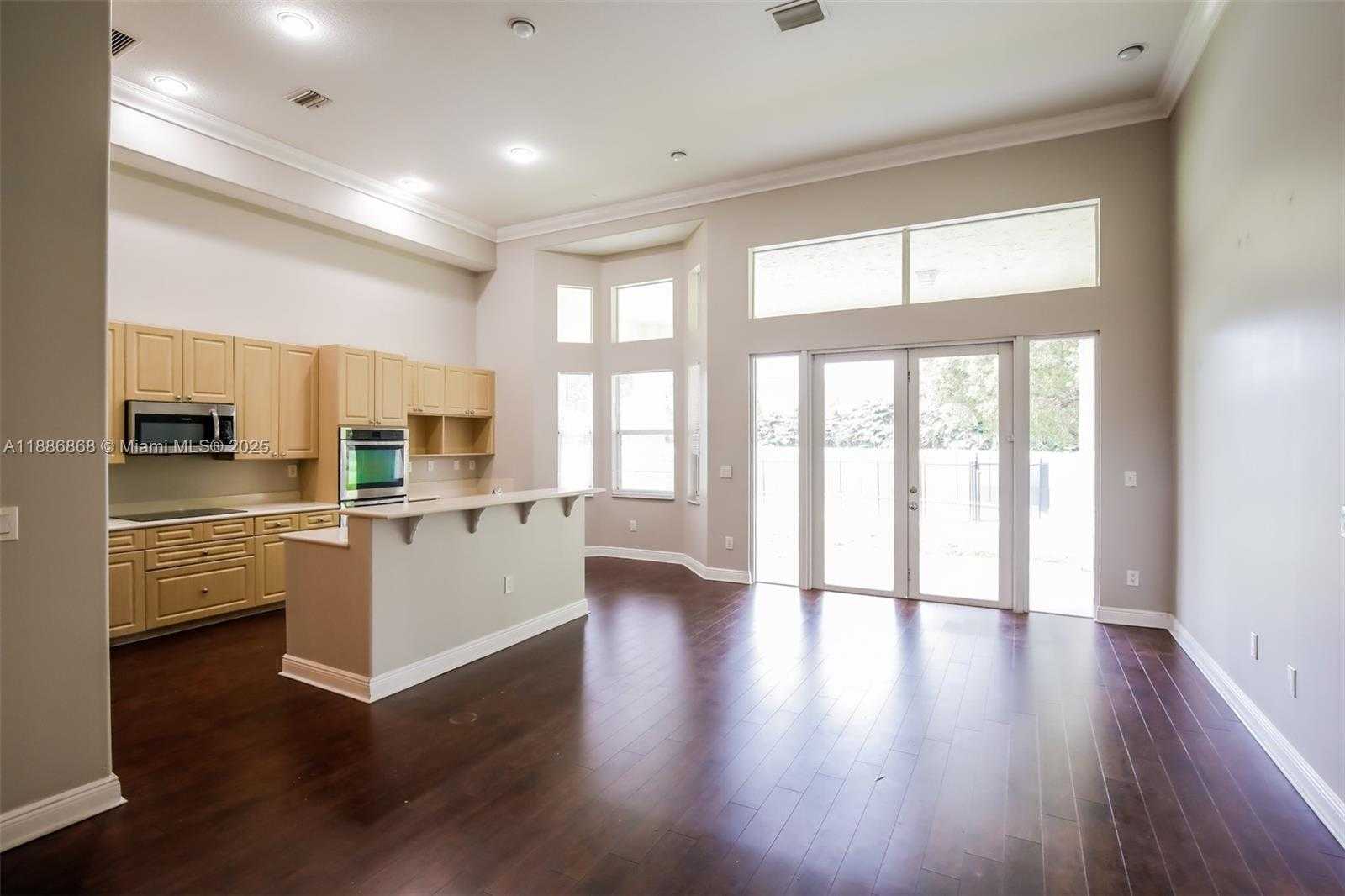 Small Image of 16498 SOUTH WEST 288 LN, Homestead Number 5
