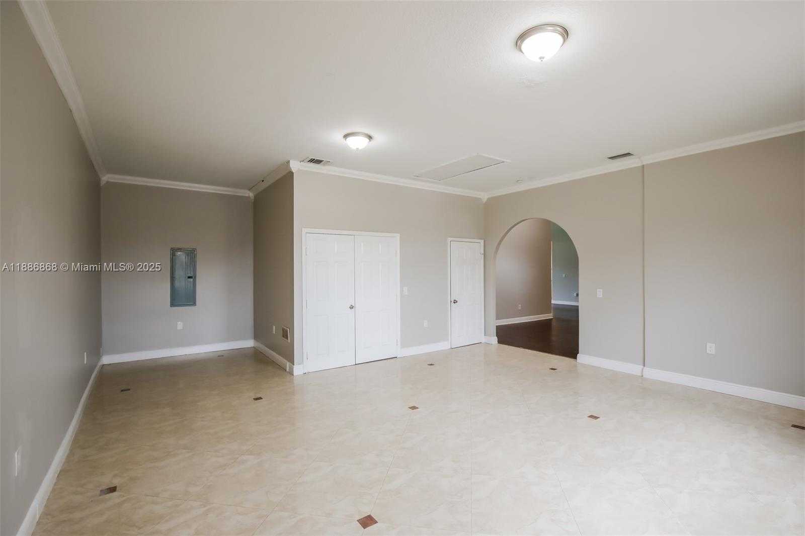 Small Image of 16498 SOUTH WEST 288 LN, Homestead Number 9