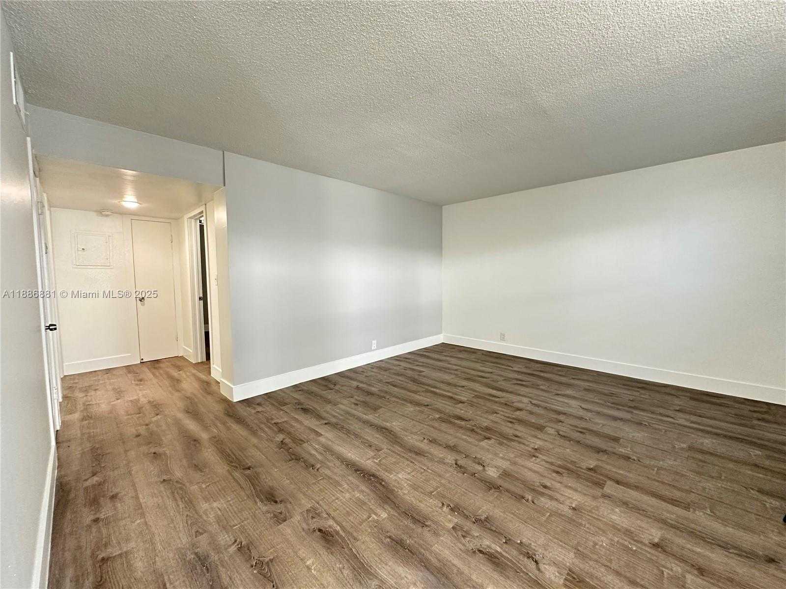 Small Image of 2500 JOHNSON ST #10, Hollywood Number 13