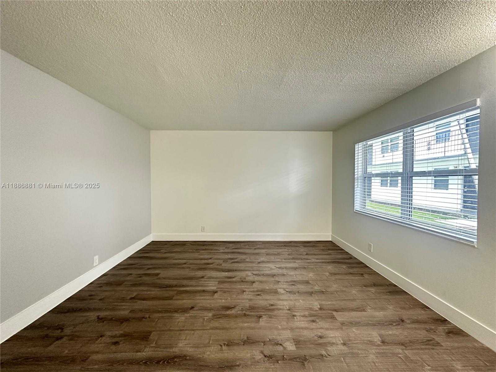 Small Image of 2500 JOHNSON ST #10, Hollywood Number 15